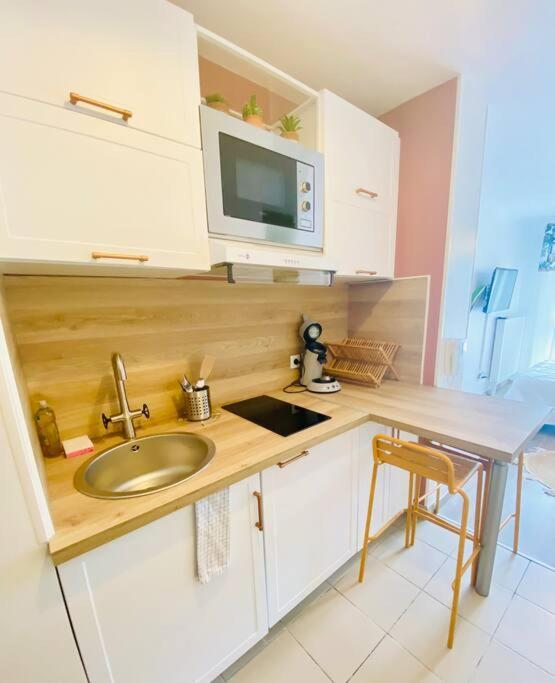 Lakaz Creole - Caen Centre Apartman Kültér fotó