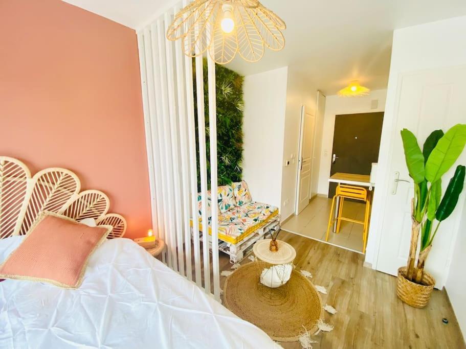 Lakaz Creole - Caen Centre Apartman Kültér fotó